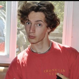 Meet your Posher, Thomas